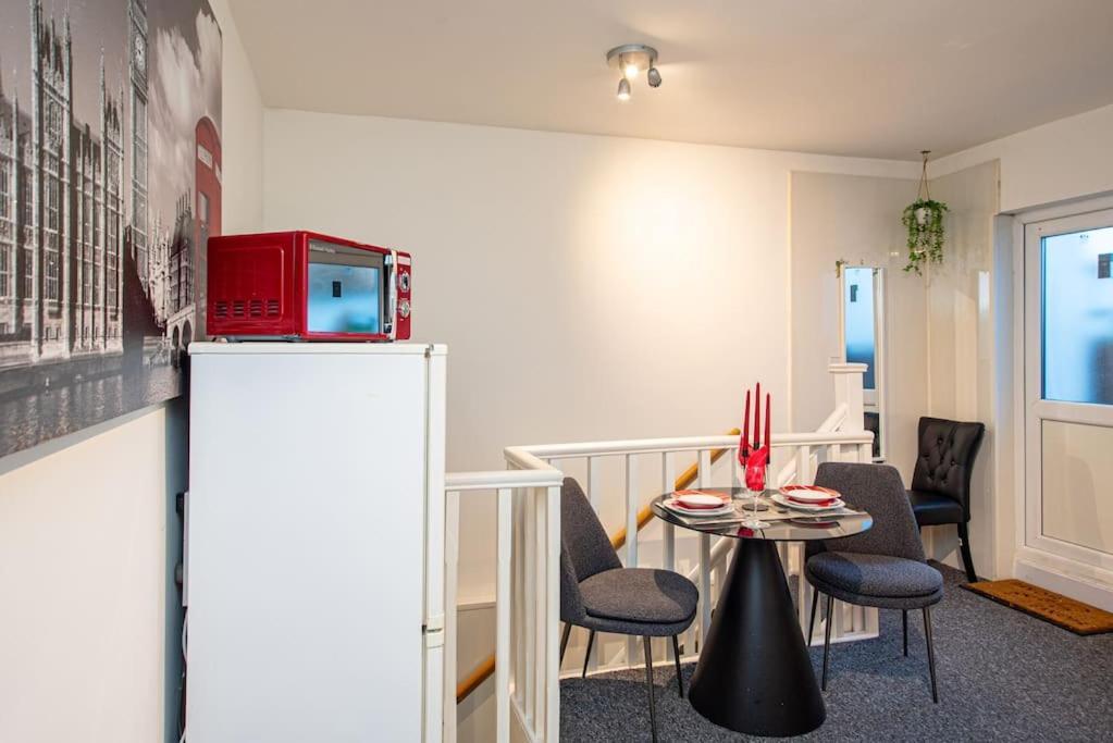 Watford Central Serviced Apartments Bagian luar foto