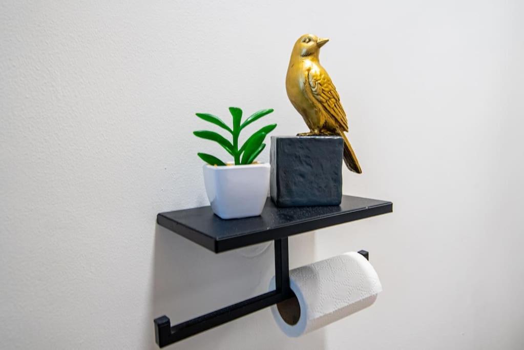 Watford Central Serviced Apartments Bagian luar foto