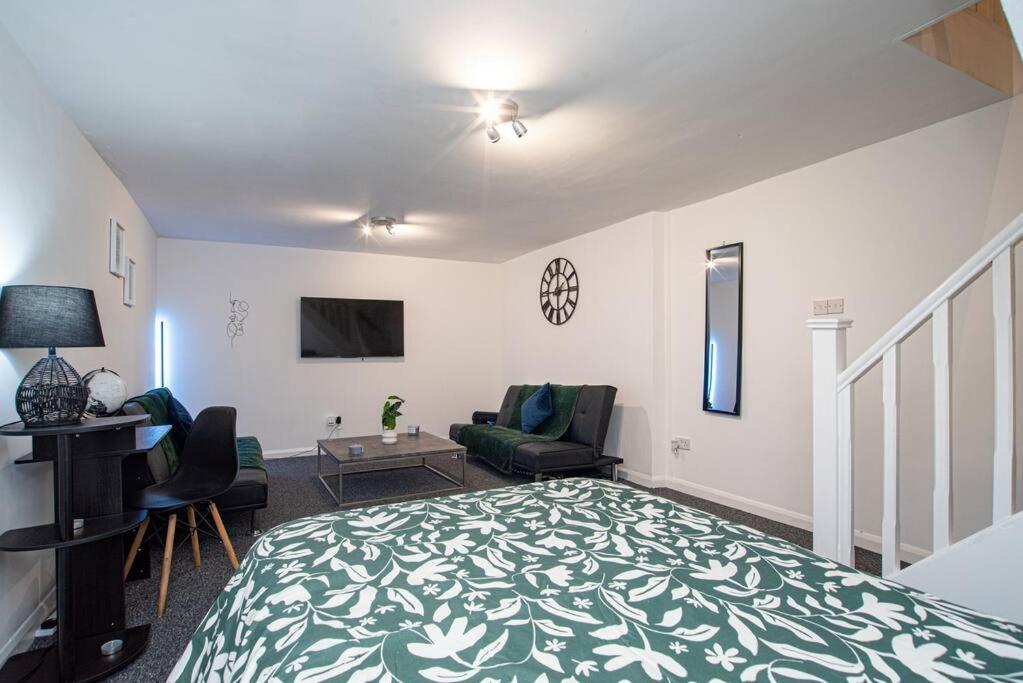 Watford Central Serviced Apartments Bagian luar foto